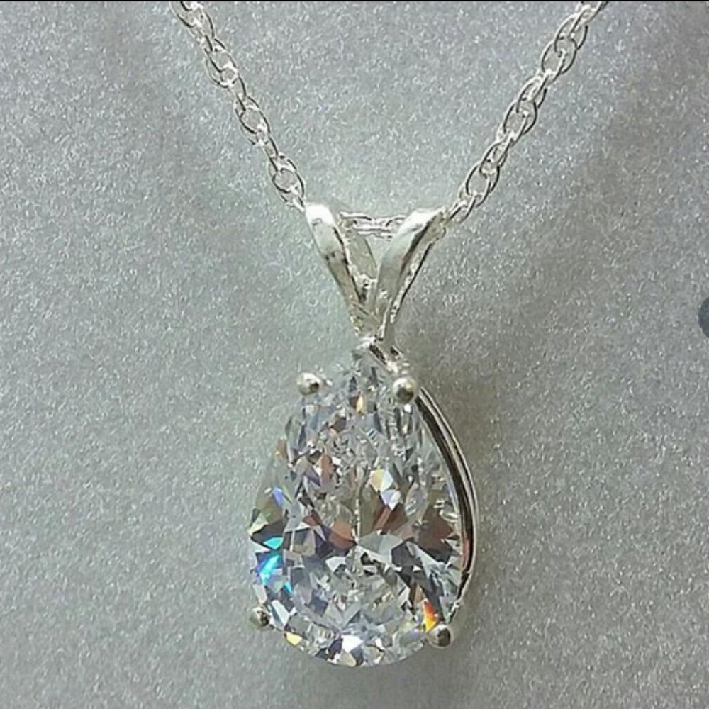 💕JUST IN💕White Teardrop White Sapphire Solitaire Necklace Zircon Fashion Jewel